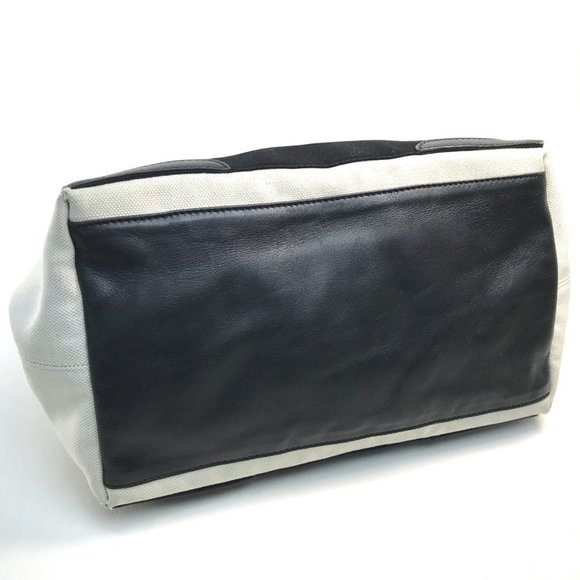 BALENCIAGA Black Leather Tote Bag - Picture 4 of 11